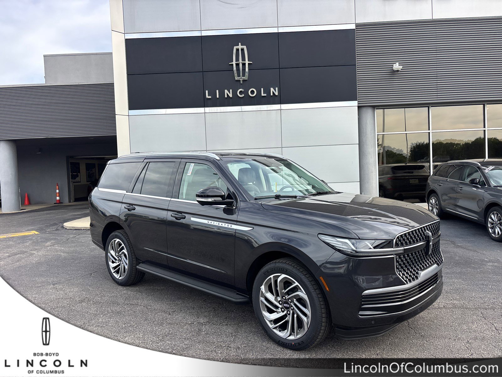 2026 Lincoln Navigator Premiere AWD's photo