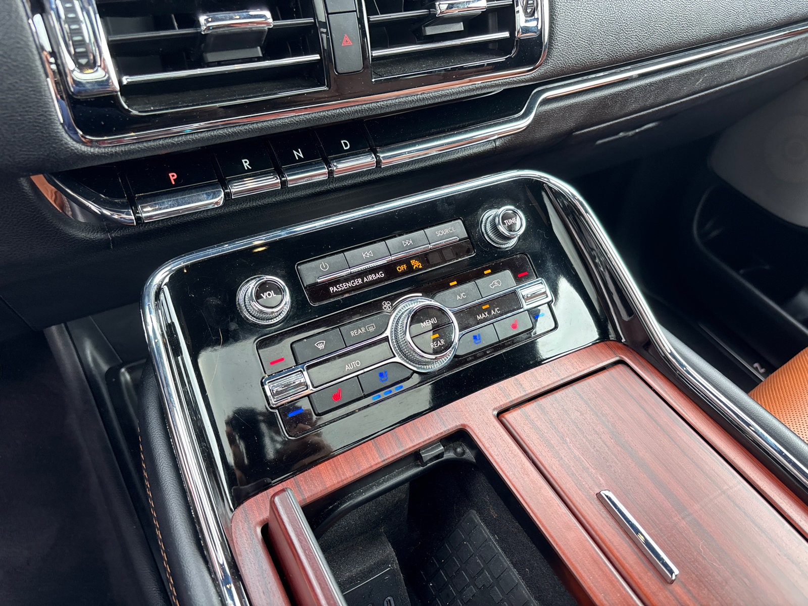 【中古】【未使用】LIVESLINGER YA-ON COMPLETE Used 2021 Lincoln Navigator L For Sale at Bob-Boyd Lincoln