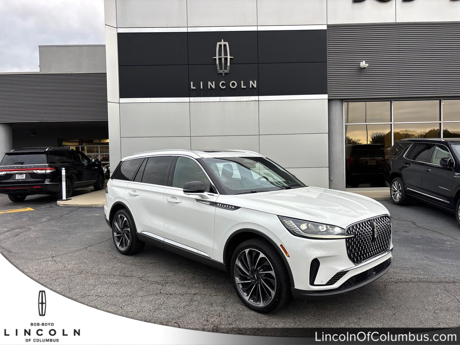 2025 Lincoln Aviator Reserve's photo