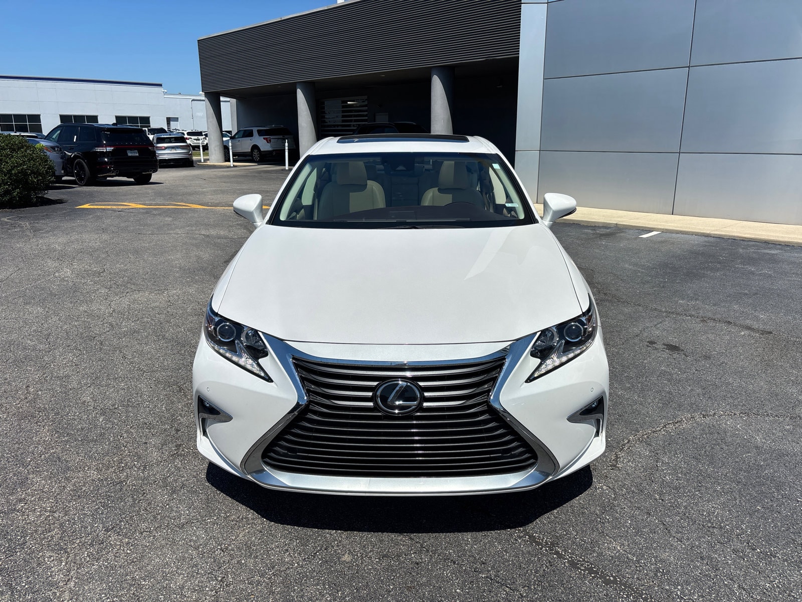 Used 2018 Lexus ES 350 with VIN 58ABK1GGXJU107714 for sale in Columbus, OH