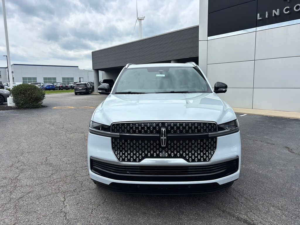 New 2026 Lincoln Navigator L Reserve SUV