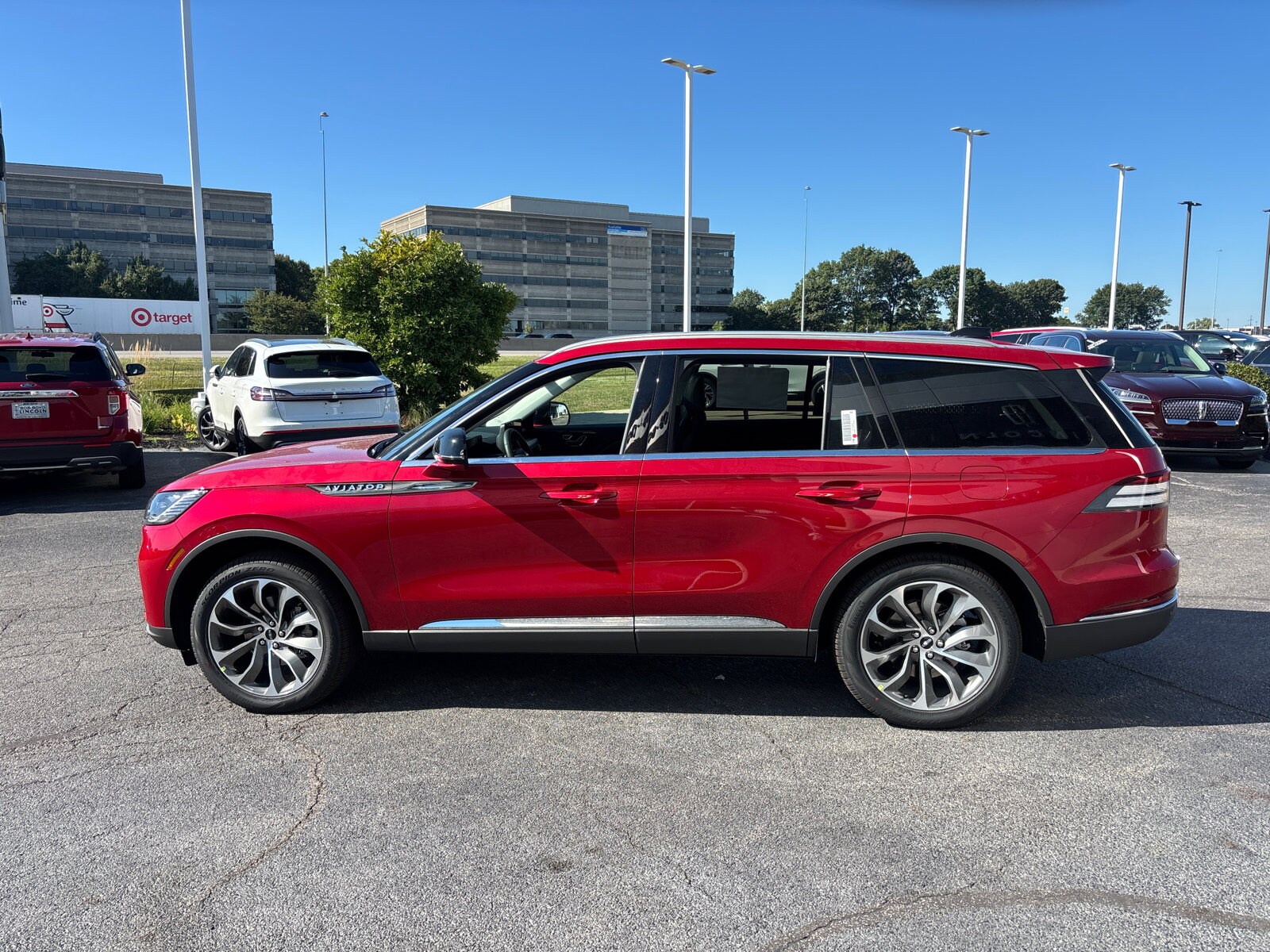 2025 Lincoln Aviator Premiere photo 3