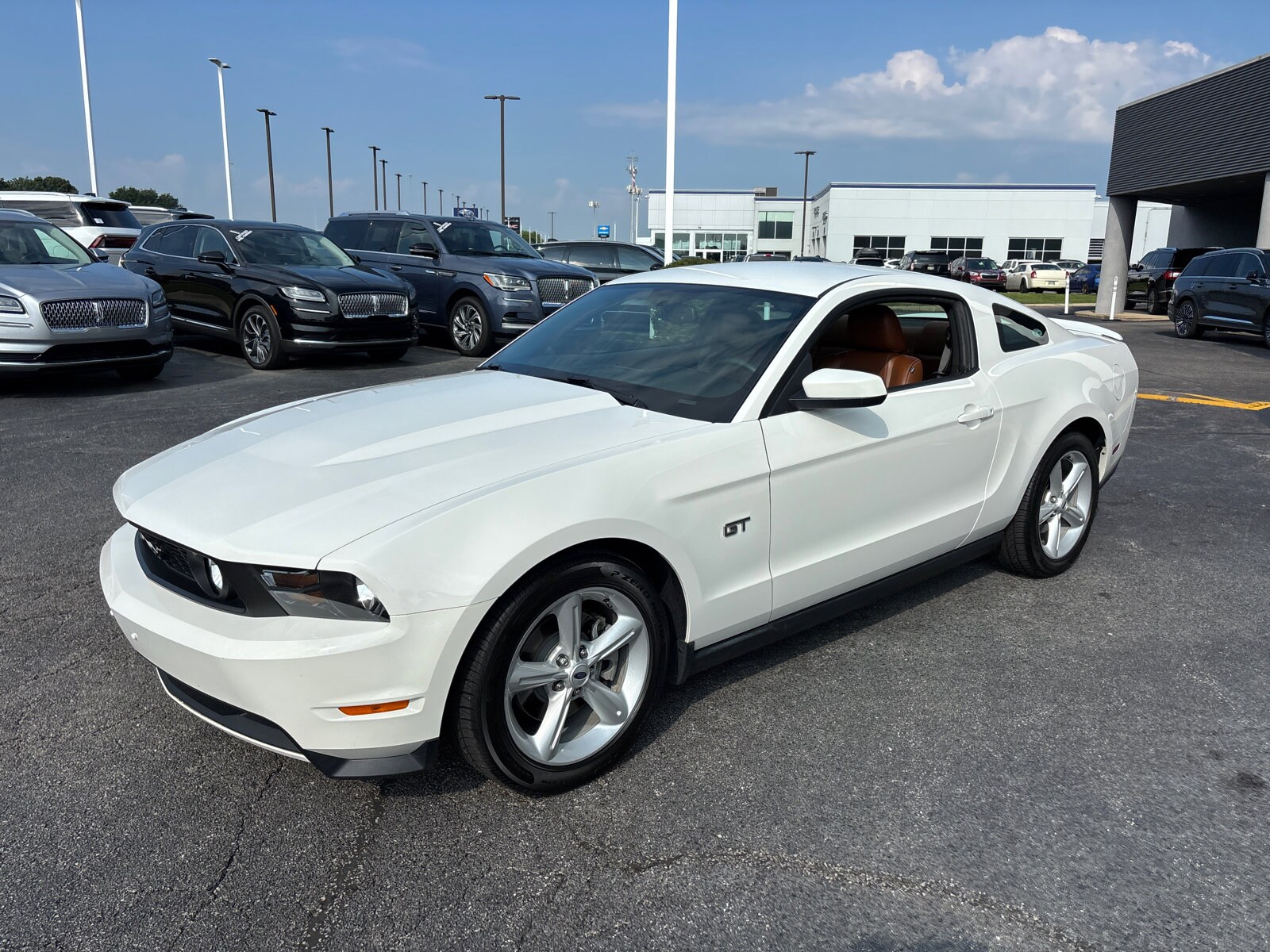 2010 Ford Mustang GT photo 3