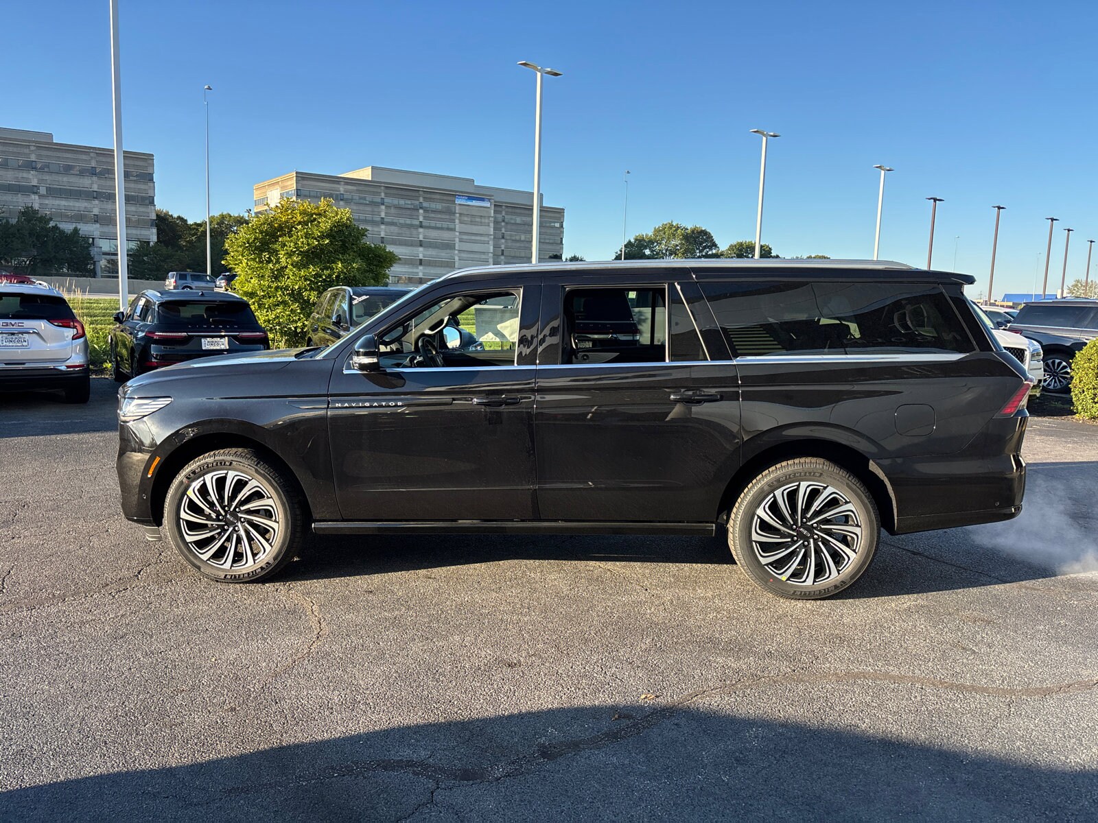 2025 Lincoln Navigator Black Label photo 4