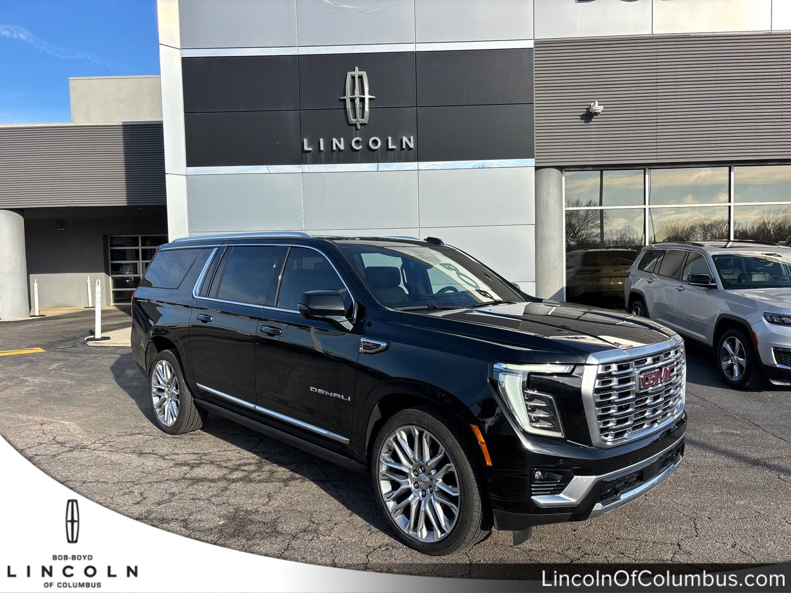 2025 GMC Yukon Denali's photo