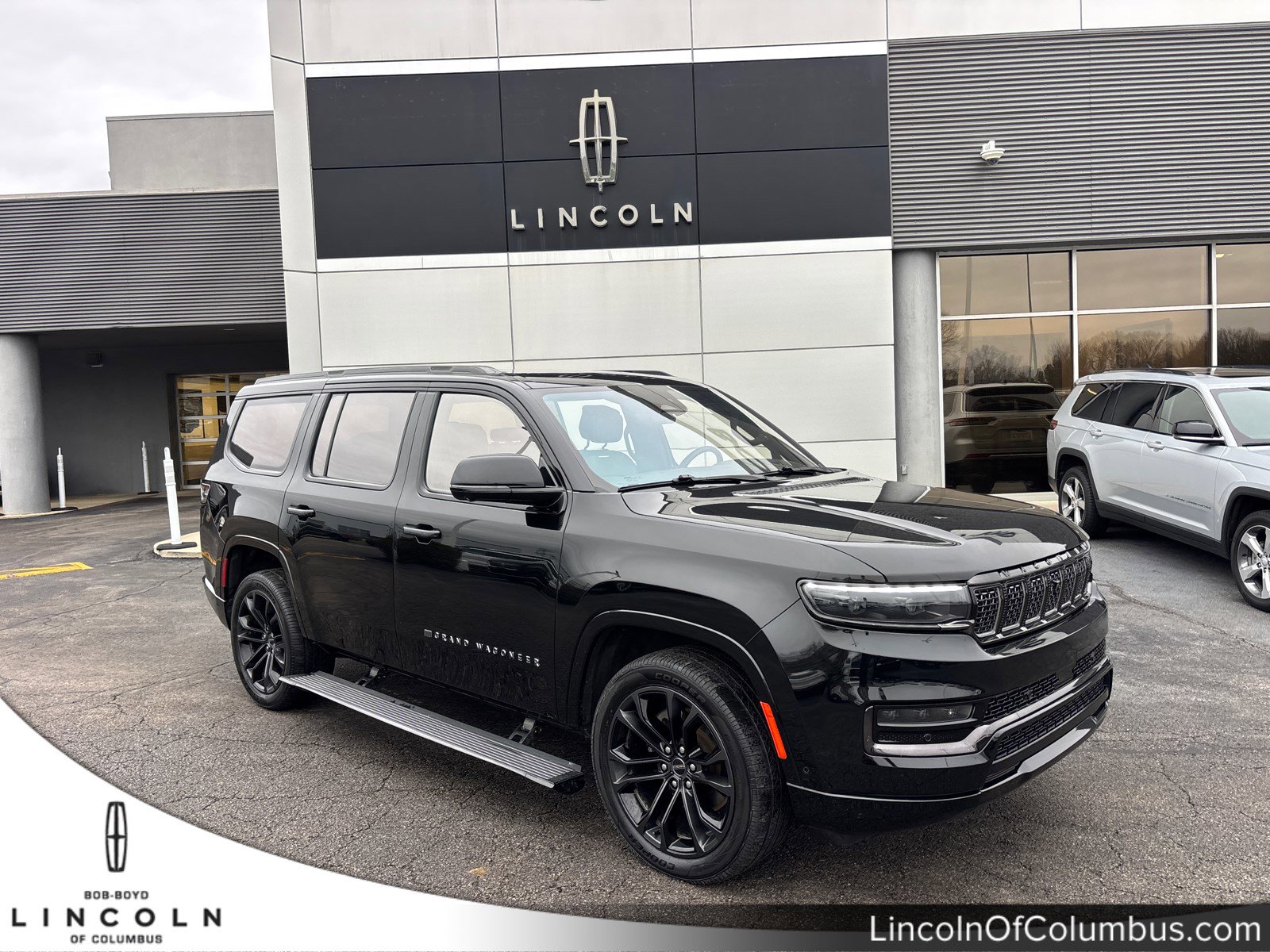 2022 Jeep Grand Wagoneer