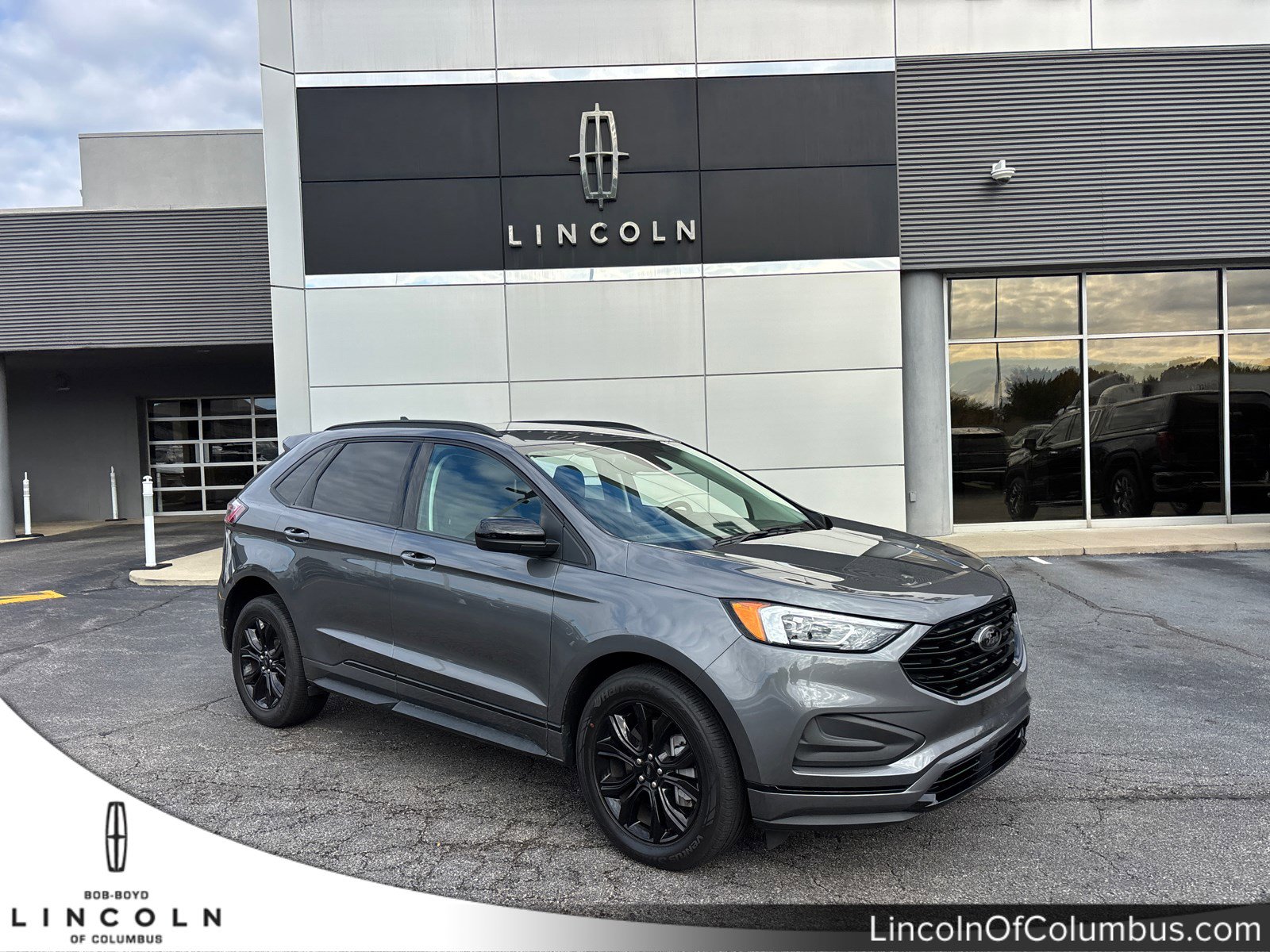 2023 Ford Edge SE's photo