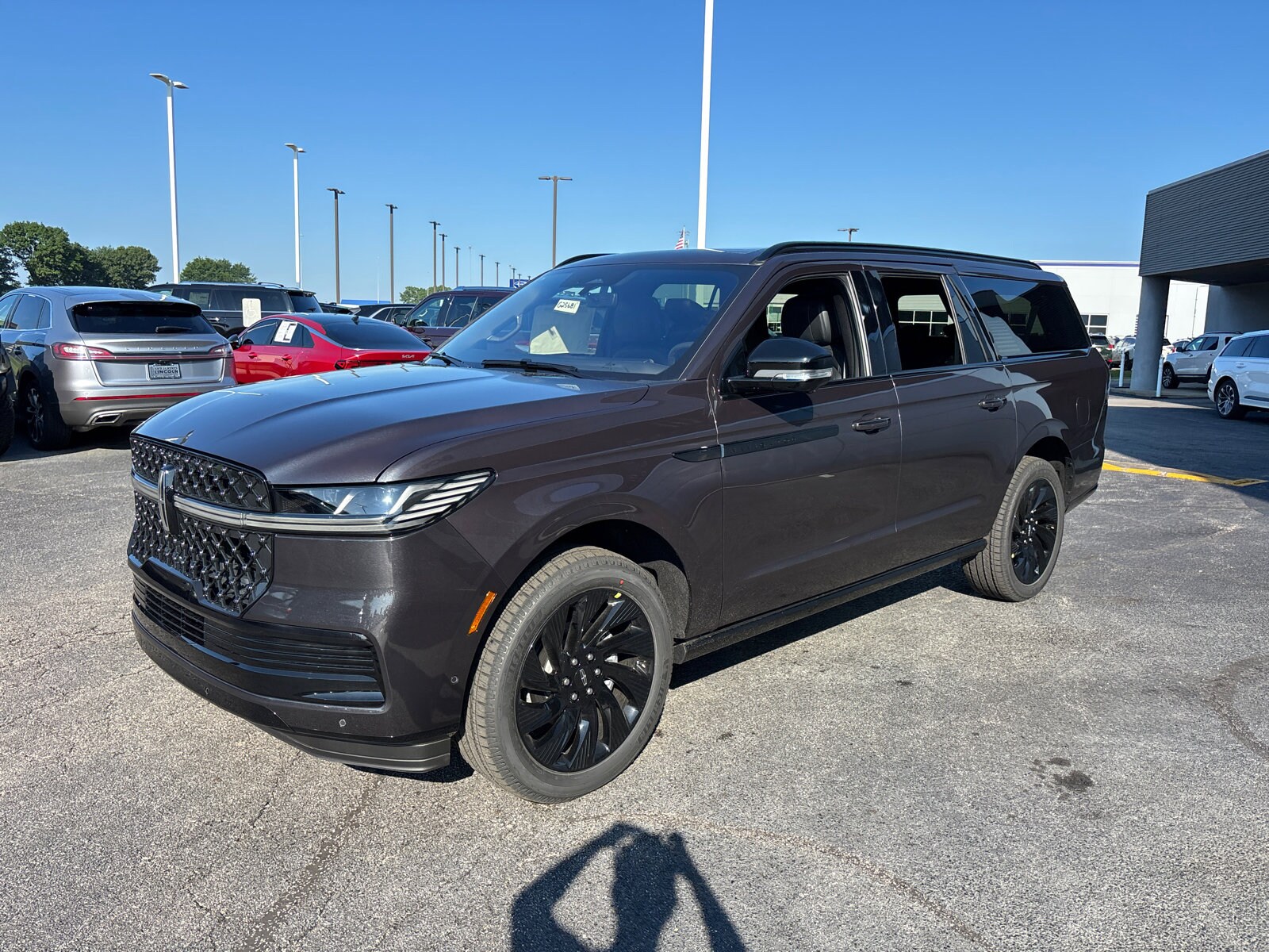 2025 Lincoln Navigator L Reserve photo 3