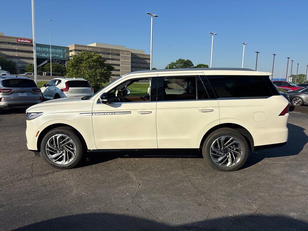 New 2026 Lincoln Navigator Reserve SUV