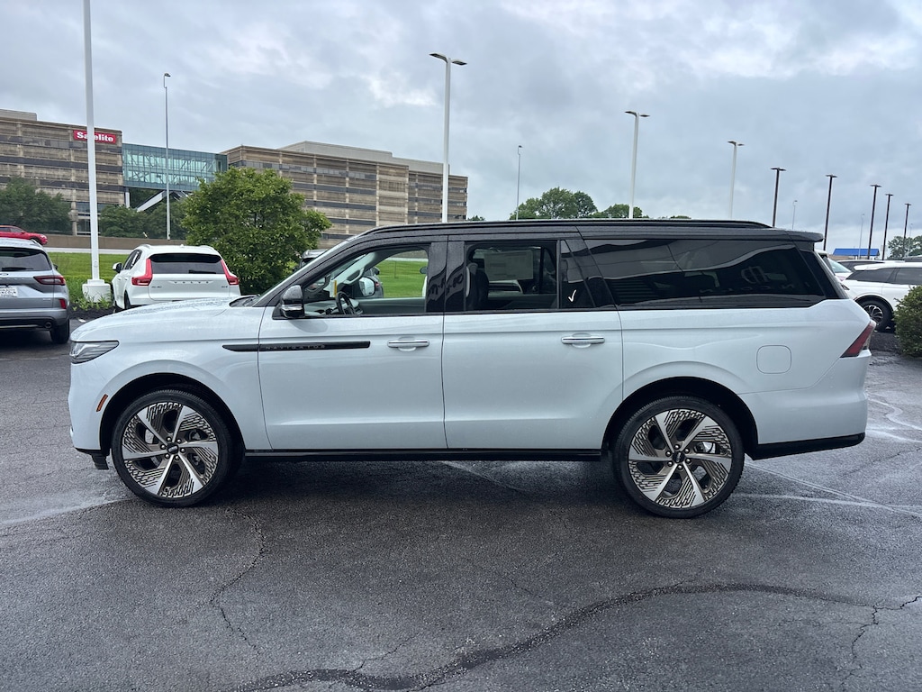 New 2026 Lincoln Navigator L Black Label SUV