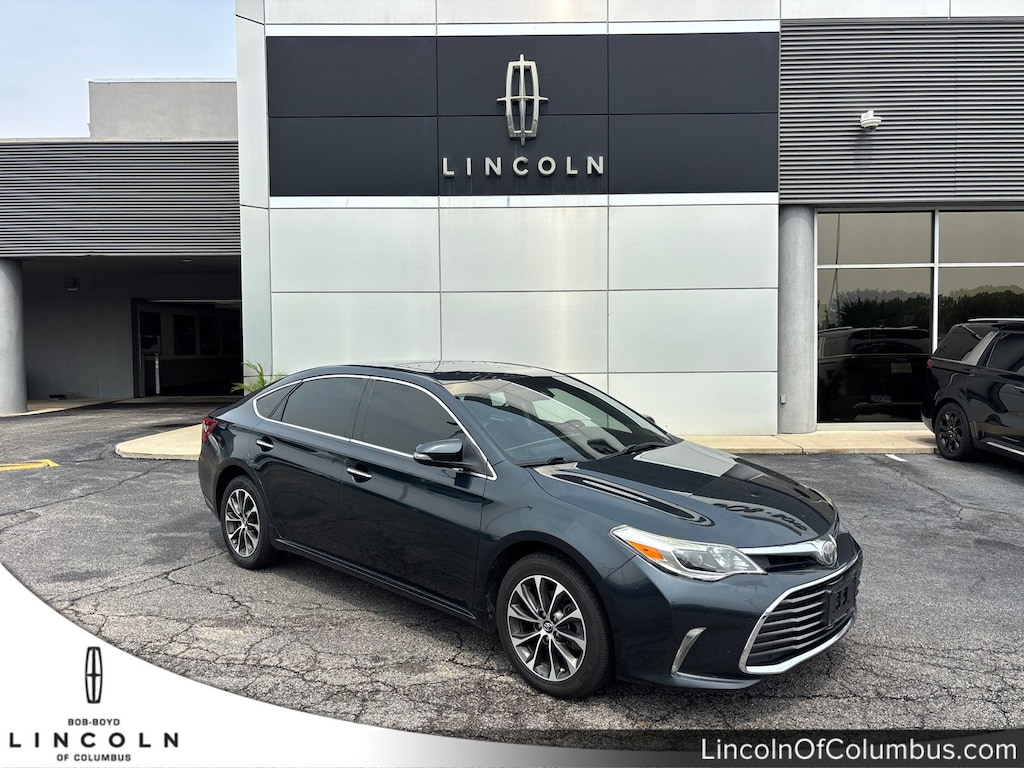 Used 2017 Toyota Avalon XLE Premium Sedan