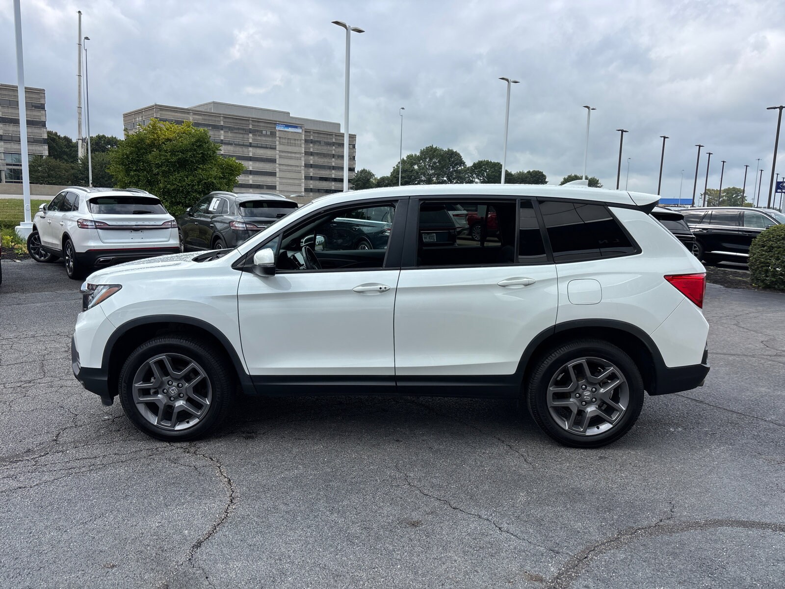 2022 Honda Passport EX-L photo 4