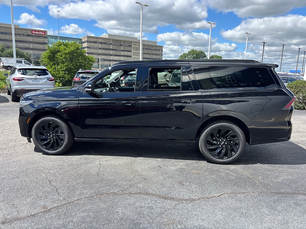 New 2026 Lincoln Navigator L Reserve SUV