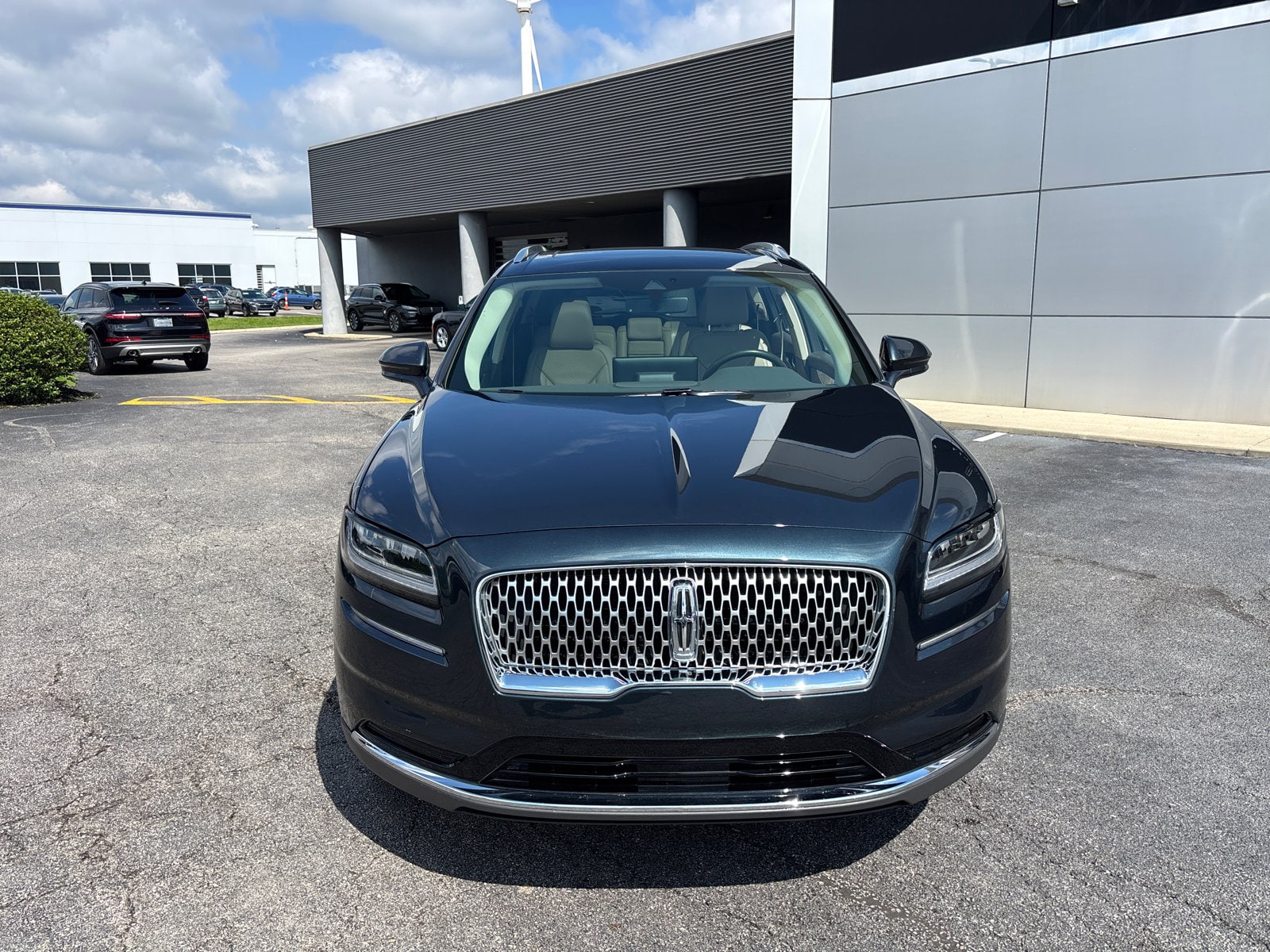 Certified 2022 Lincoln Nautilus Reserve with VIN 2LMPJ6K93NBL11065 for sale in Columbus, OH
