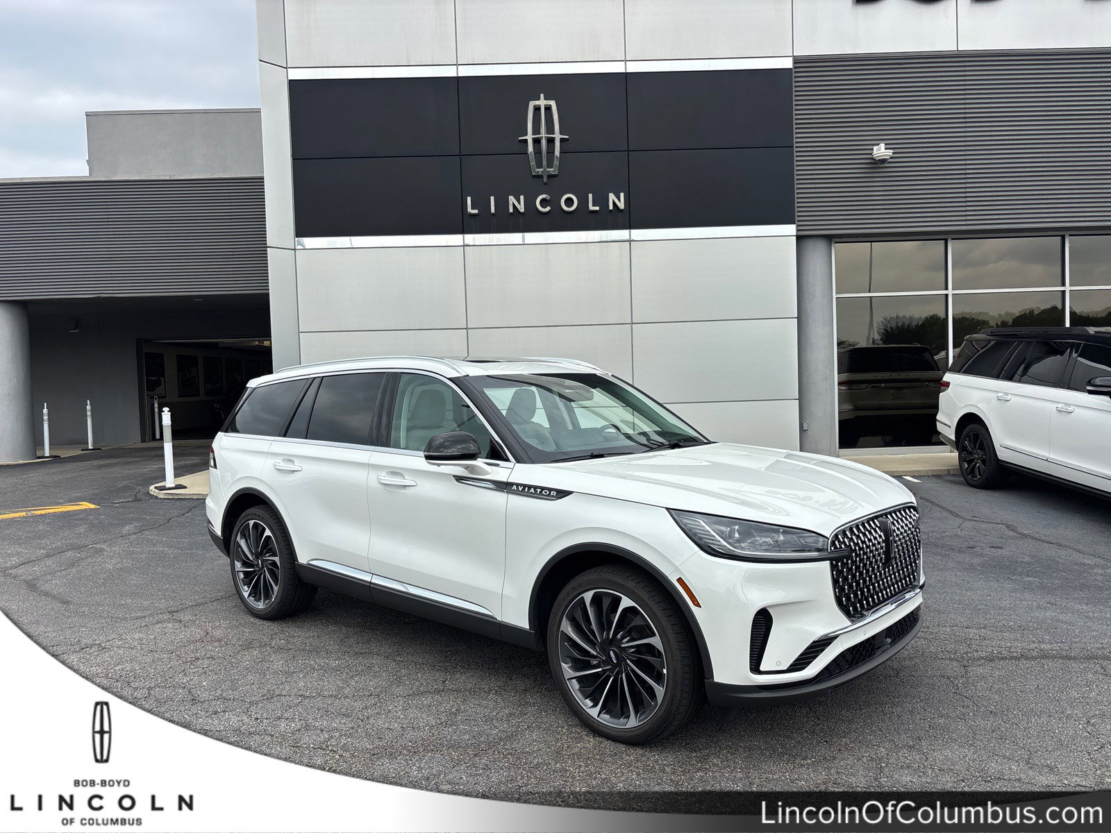 2025 Lincoln Aviator Reserve's photo