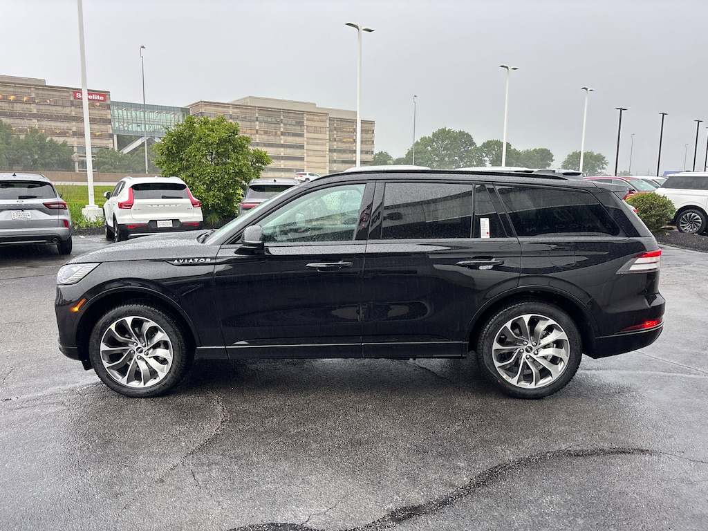 New 2026 Lincoln Aviator Premiere SUV