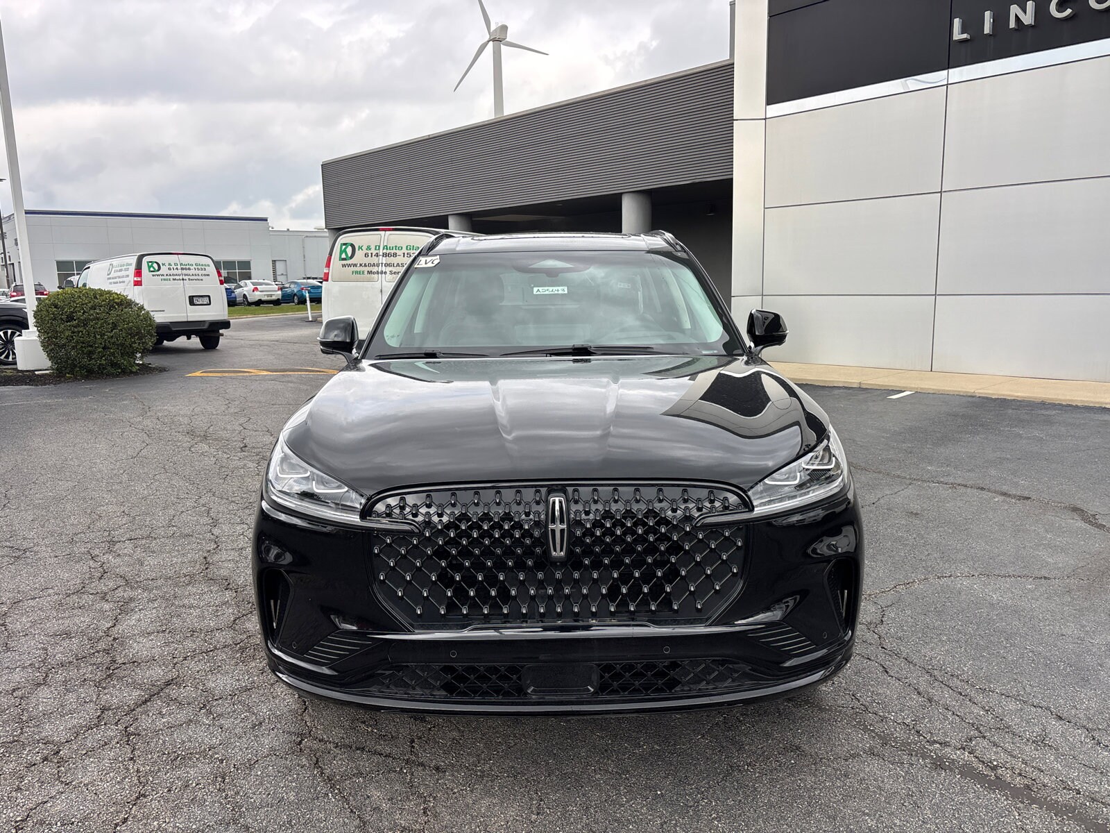 2025 Lincoln Aviator Reserve photo 2