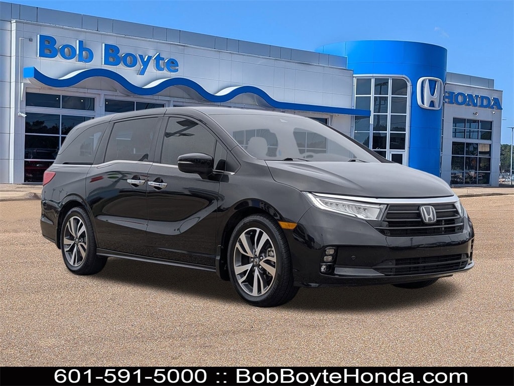 2023 Honda Odyssey Touring's photo