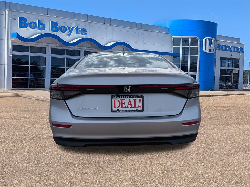 New 2025 Honda Accord LX Sedan