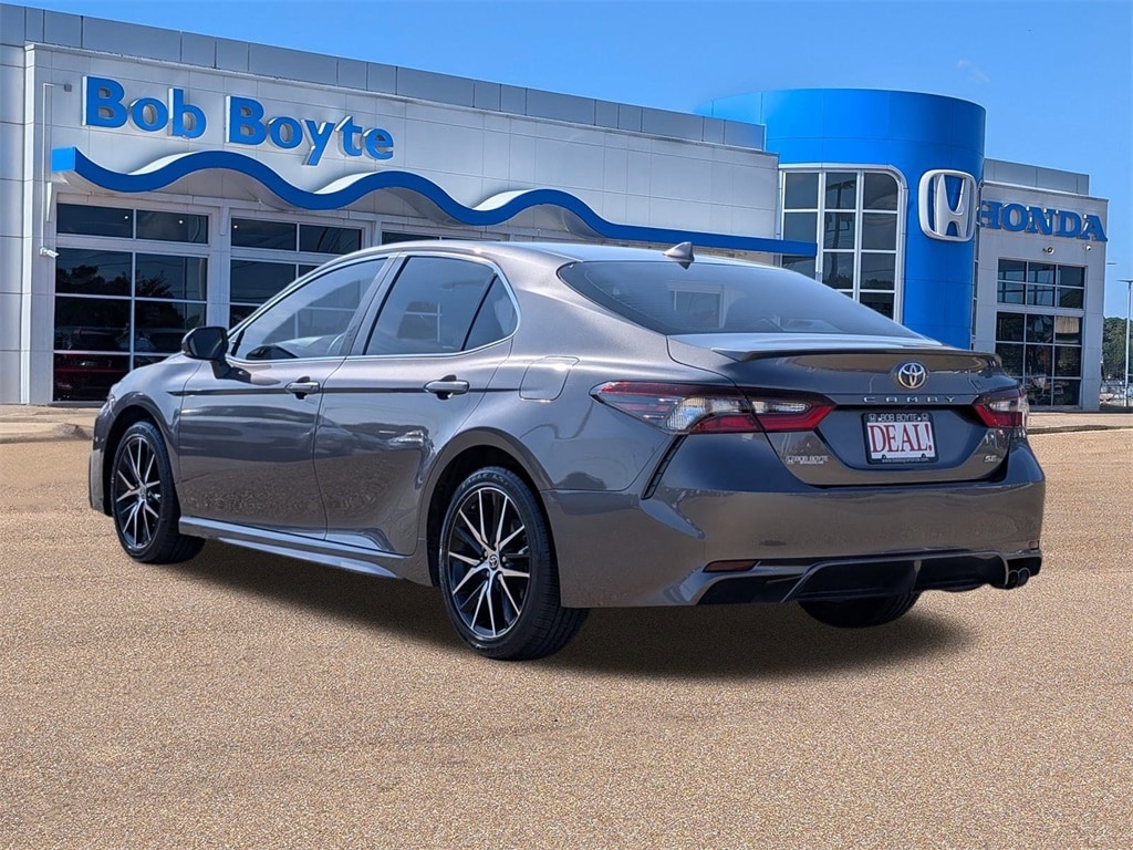 Used 2023 Toyota Camry SE Sedan