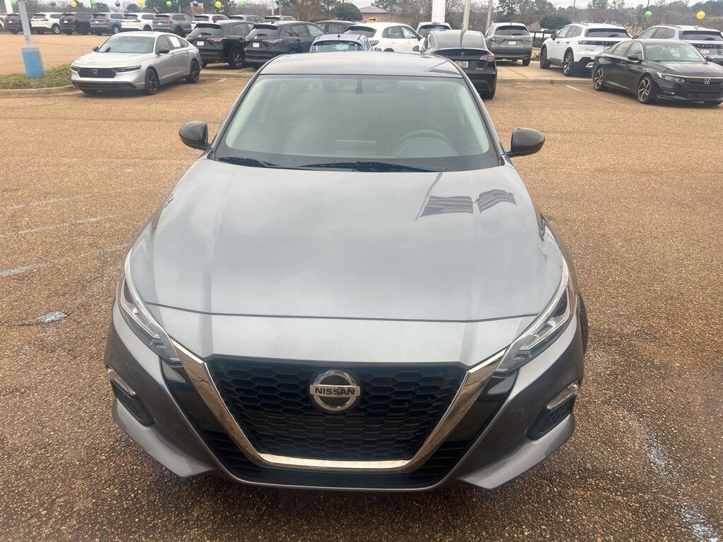 Used 2019 Nissan Altima 2.5 SR Sedan