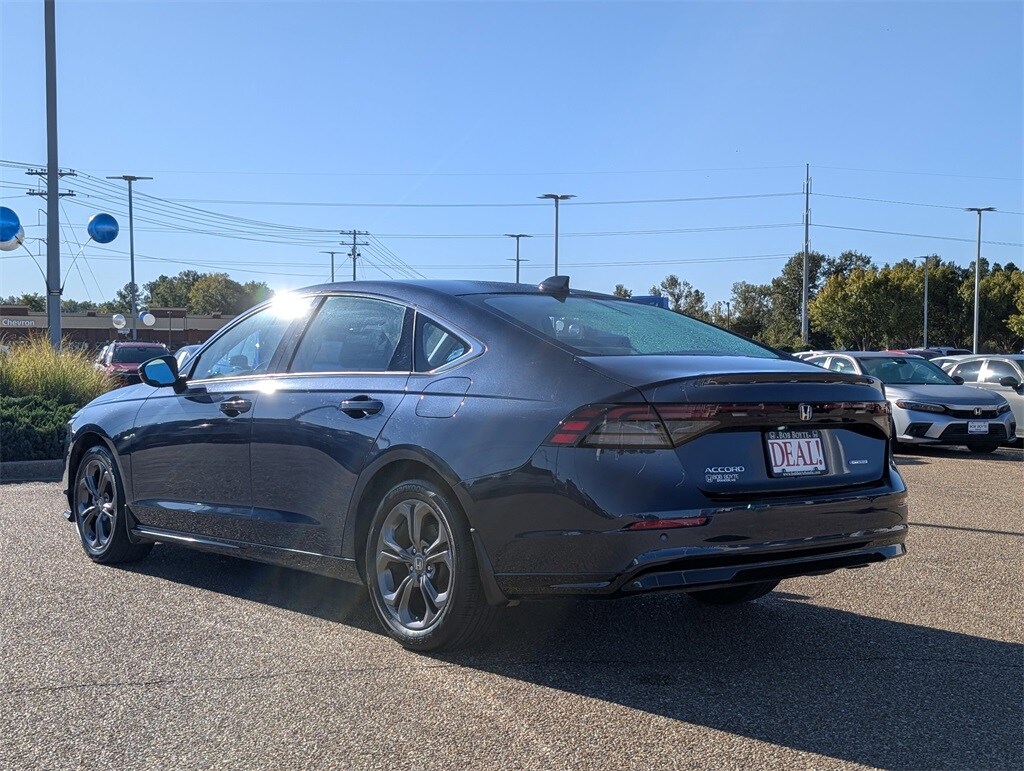 2024 Honda Accord Hybrid EX-L photo 3