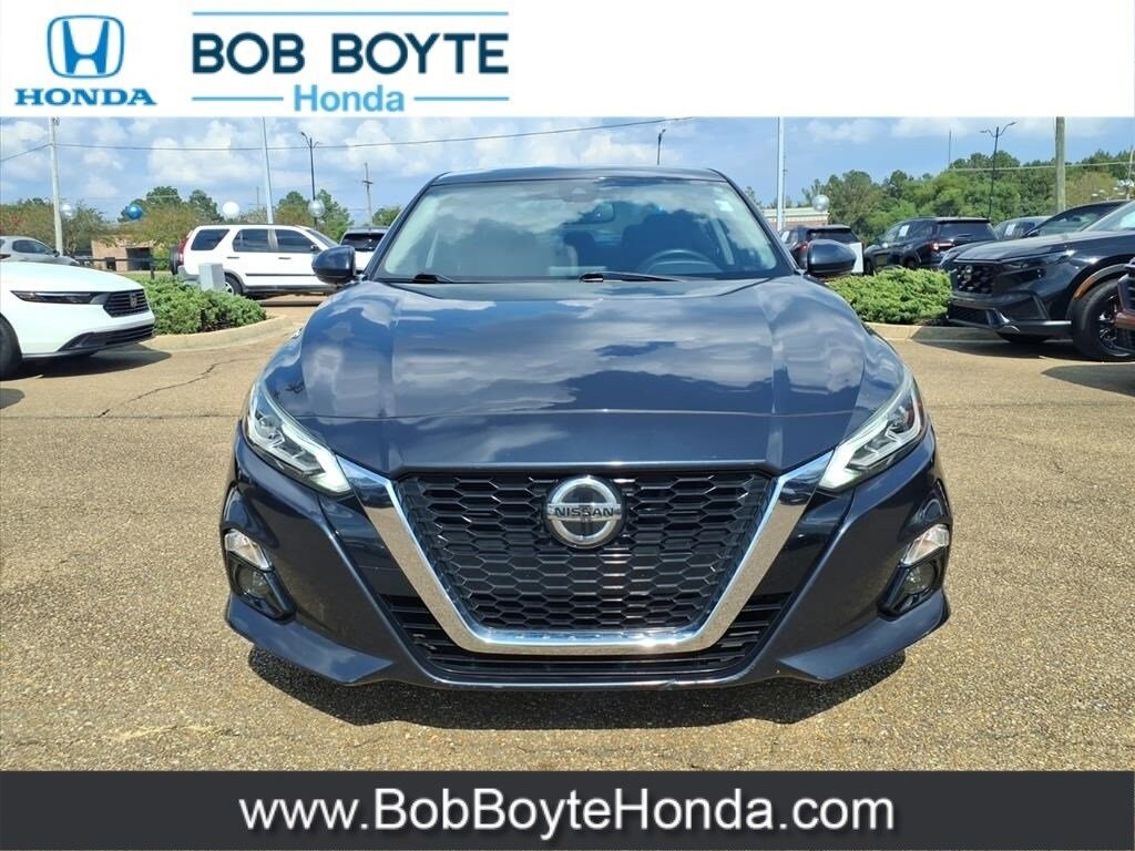 Used 2019 Nissan Altima 2.5 SV Sedan