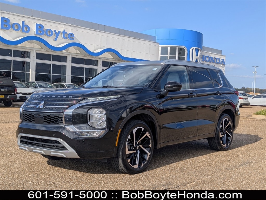 2024 Mitsubishi Outlander SEL Platinum Edition's photo