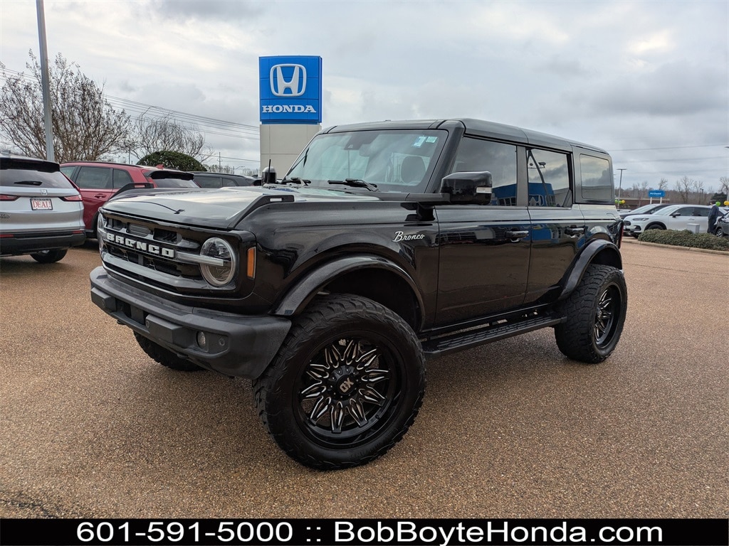 2021 Ford Bronco 4-Door Outer Banks's photo