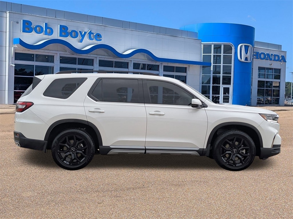 Certified 2025 Honda Pilot Touring SUV