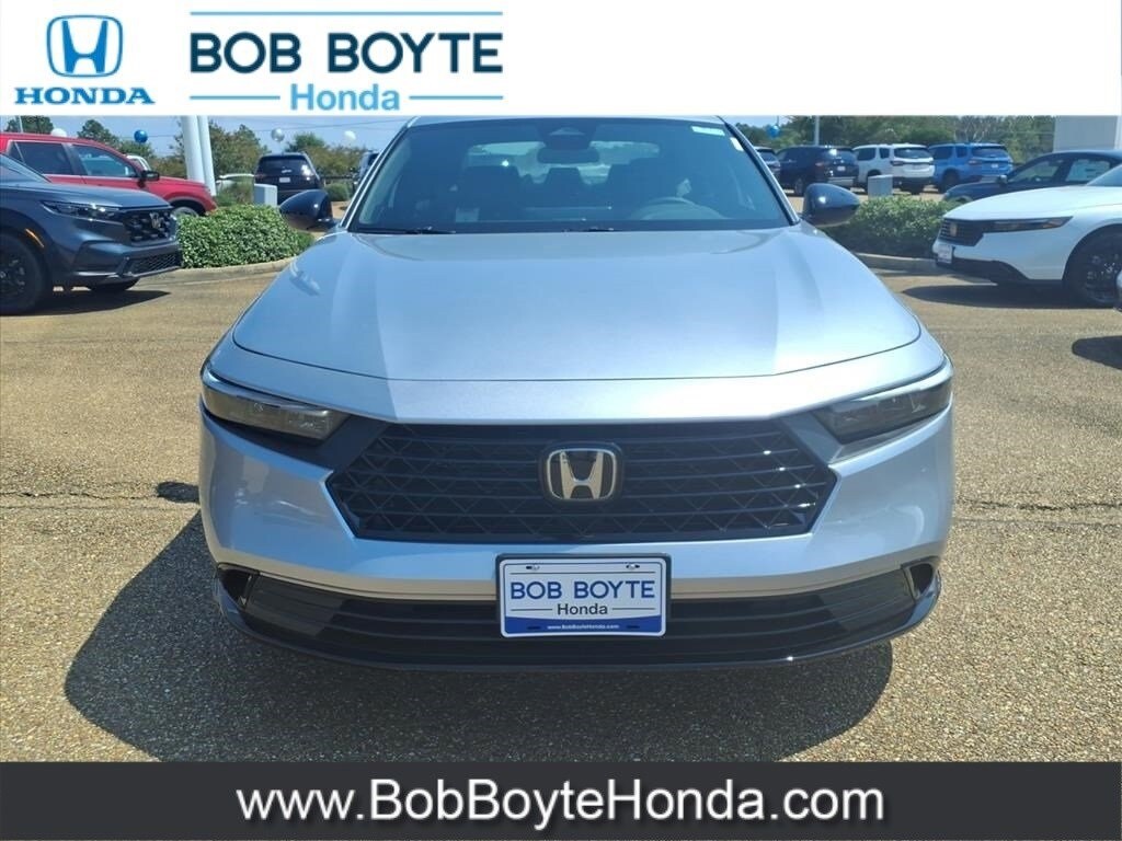 2025 Honda Accord Hybrid Sport-L photo 3