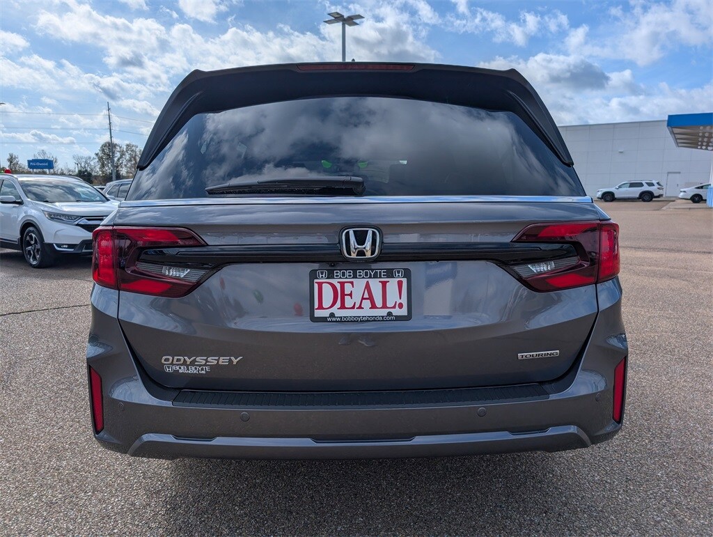 New 2026 Honda Odyssey Touring Minivan/Van