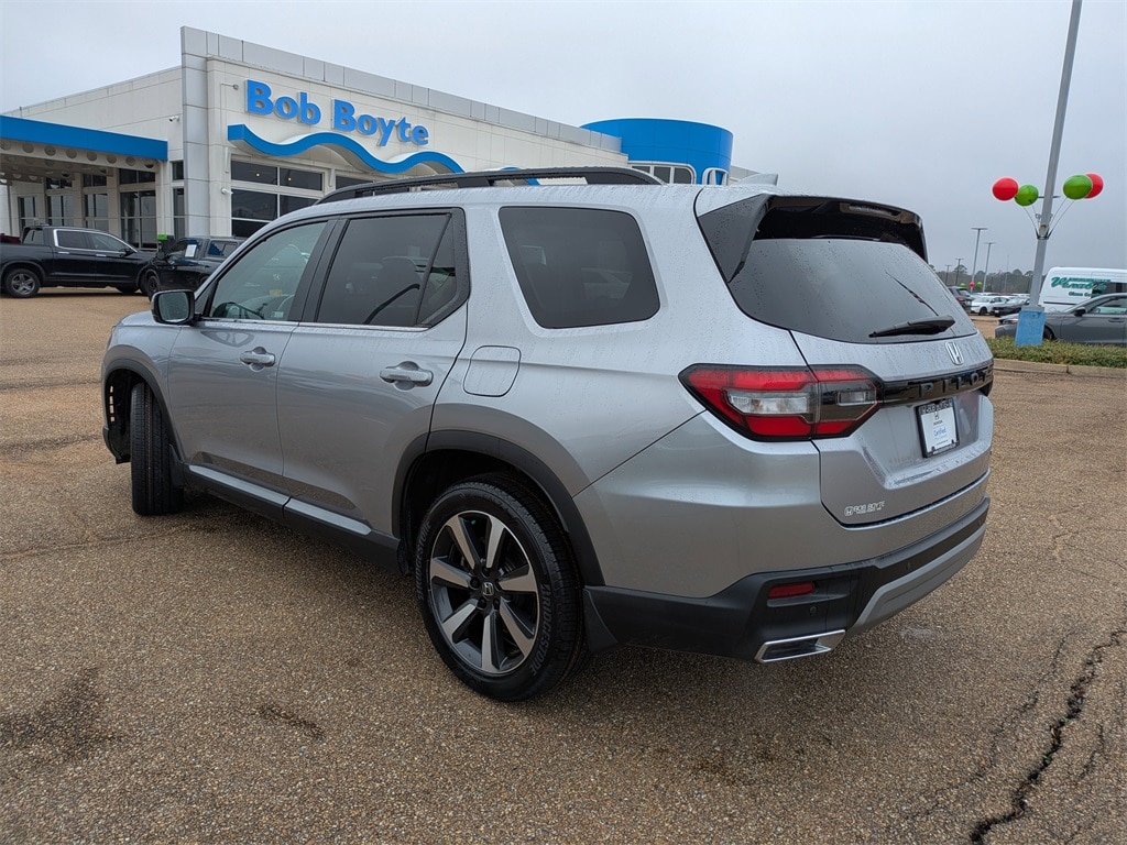 Certified 2024 Honda Pilot Touring SUV