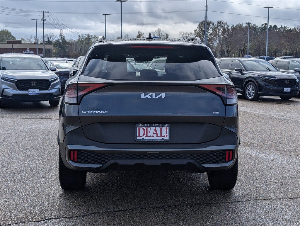 2024 Kia Sportage X-Line photo 2