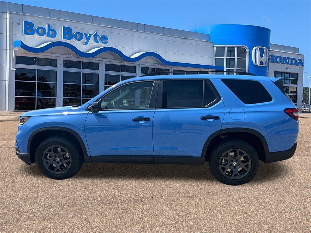 2025 Honda Pilot TrailSport photo 3