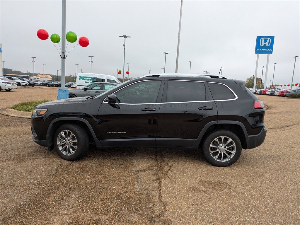 Used 2021 Jeep Cherokee Latitude Lux SUV