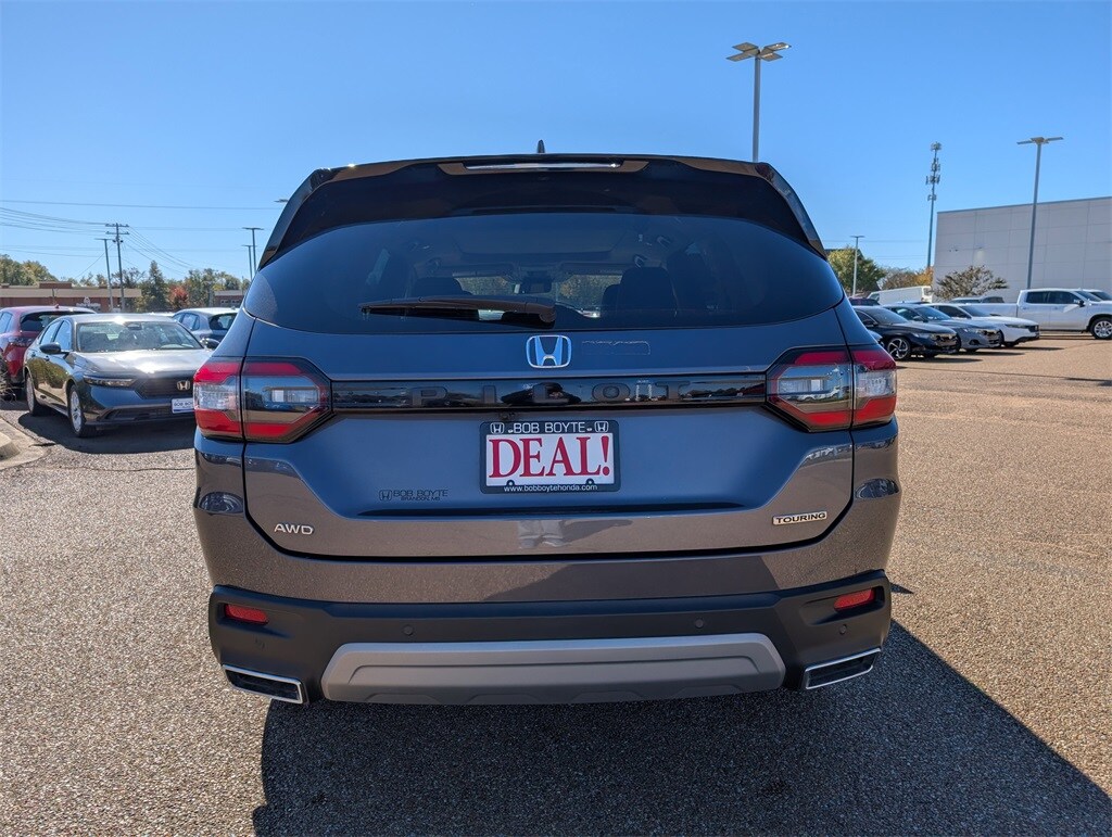 Used 2023 Honda Pilot Touring SUV