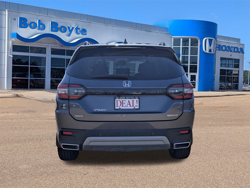 2024 Honda Pilot Touring photo 2