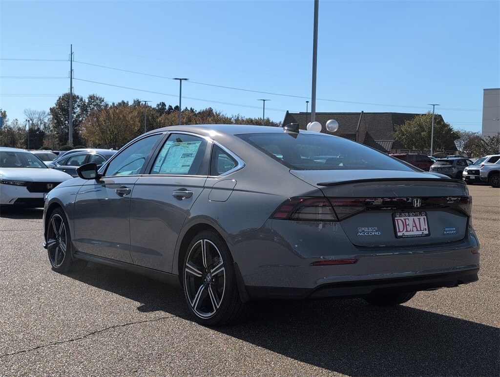 2025 Honda Accord Hybrid Sport photo 3