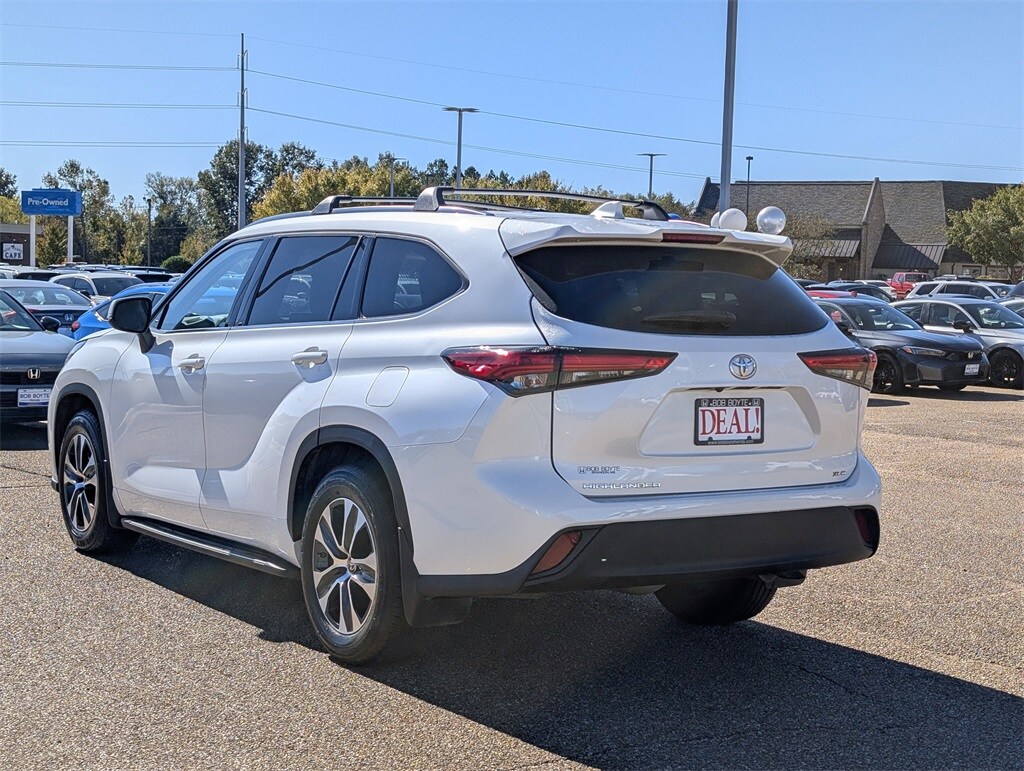Used 2020 Toyota Highlander XLE SUV