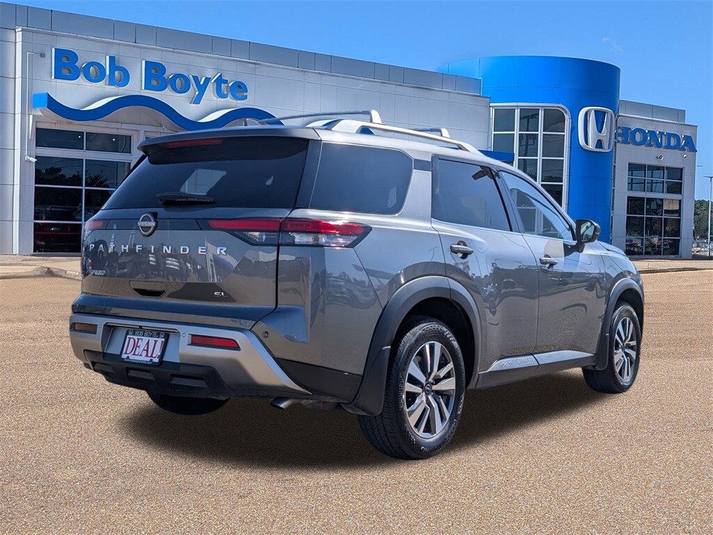 Used 2024 Nissan Pathfinder SL SUV