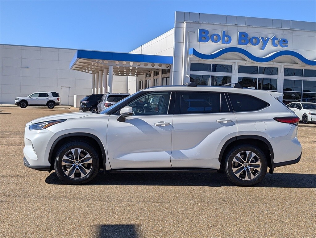 Used 2020 Toyota Highlander XLE SUV