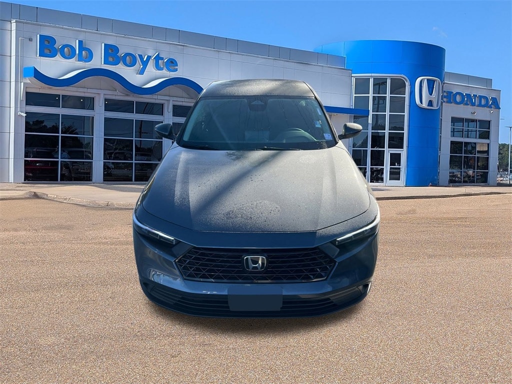 New 2025 Honda Accord LX Sedan