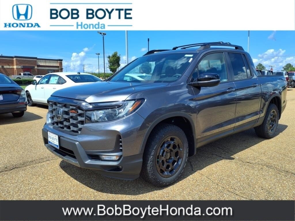 2025 Honda Ridgeline TrailSport photo 2