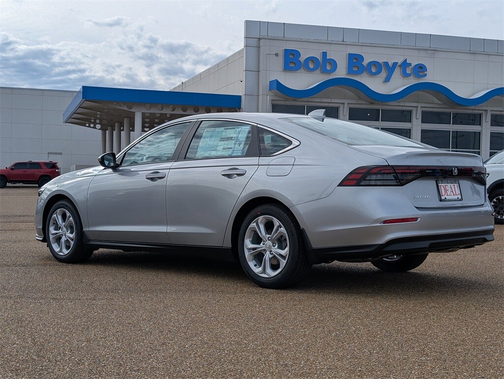 New 2025 Honda Accord LX Sedan