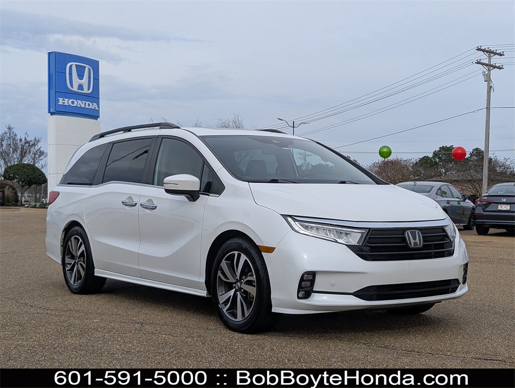 2023 Honda Odyssey Touring's photo