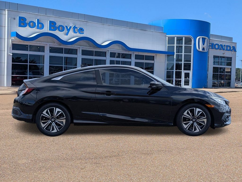 Used 2018 Honda Civic EX-T with VIN 2HGFC3B35JH351138 for sale in Pearl, MS