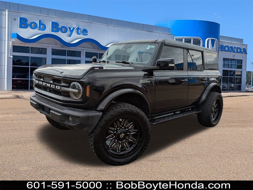 2021 Ford Bronco Outer Banks's photo