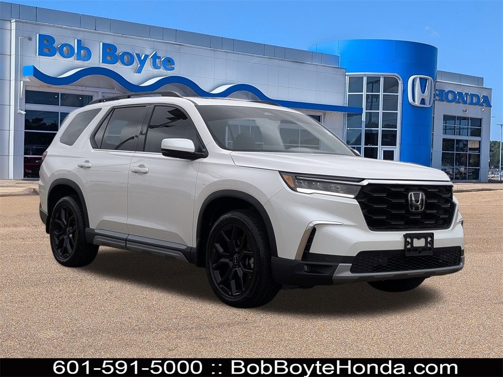2025 Honda Pilot Touring's photo