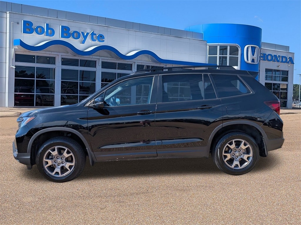 Used 2023 Honda Passport TrailSport SUV